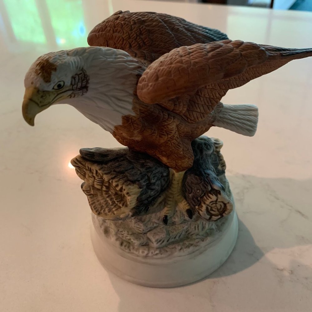 Eagle, Royal Heritage - Birds in Flight